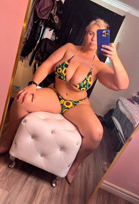 5714357578 I’m so lovely, sweet to be with and always available for hookup’s
