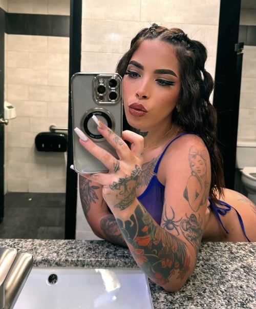 Latina 🍑rica 🍆💦