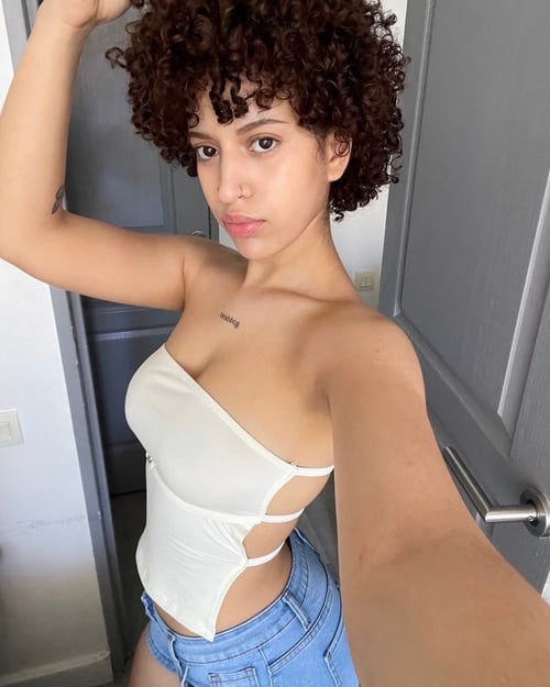 Available for fun🍆🍑