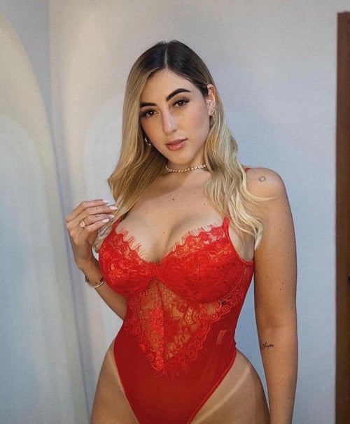 I’m available for sex hookup and body massage