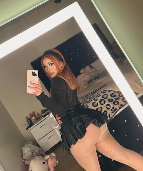 Natasha_00189 i squirt and ride really sweet 💦 💕☺️