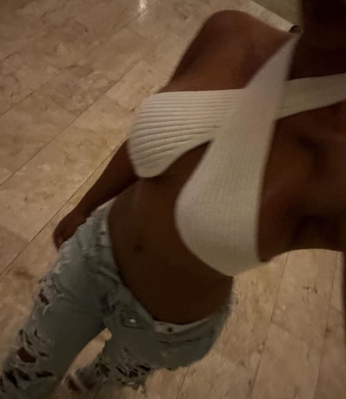 I am always in a cheerful mood and always creamy don’t hesitate to text me🥰🥰