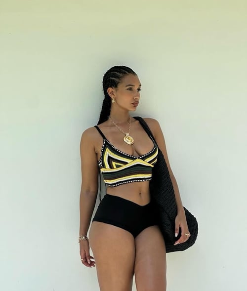 I am always in a cheerful mood and always creamy don’t hesitate to text me🥰🥰