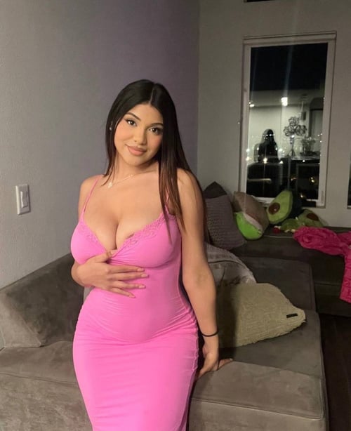AVAILABLE FOR HOOKUP🥒🥵 FULL SERVICE WITH NO RESTRICTION 💦VERY ROMANTIC AND SEXY