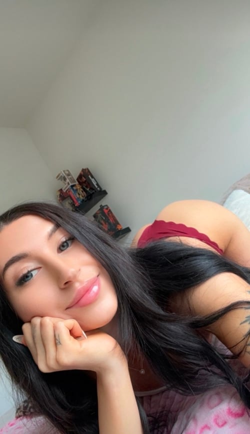 CUM have a session with the sexiest around🍑🍑💦