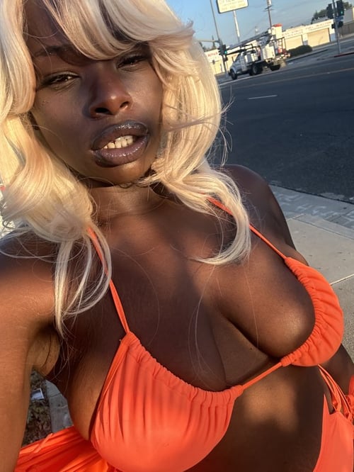 Erotic, Mature, Exciting Ebony Vixen. .. An intellectual. A MUST SEE