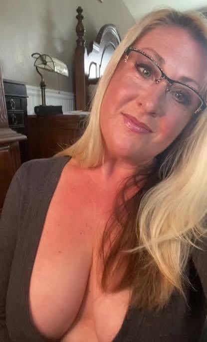 HORNY LET’S HOOKUP 🍆💦🍑 AVAILABLE FOR BOTH INCALL / OUTCALL +12702674025