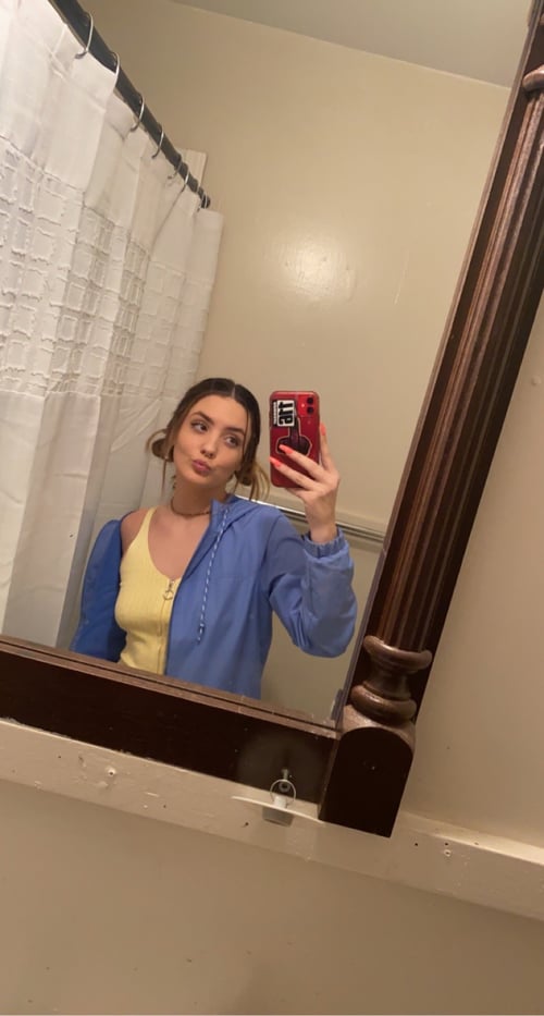 Hey handsome 😍sweet 🍑Hot & Sexy, Clean & soft Pussy. I’m available for both Incall and outcall