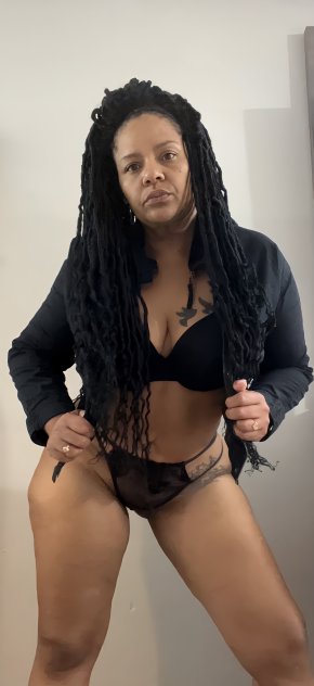 I am a Latina girl full of erotic thoughts