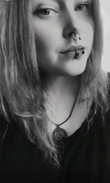 I'm available for both incall or outcall note-----no free FaceTime, I