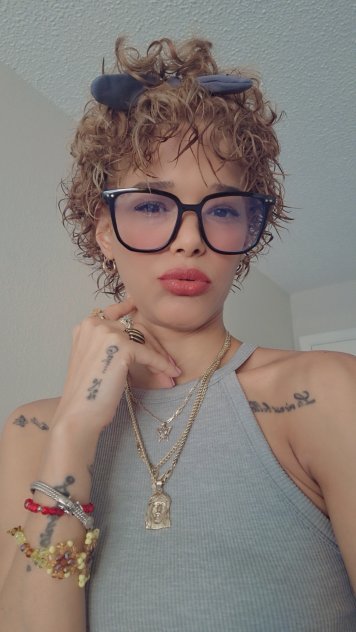 Si