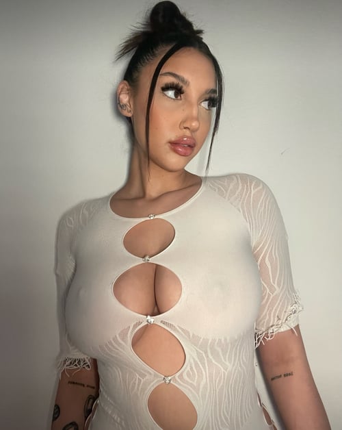Use me to please that cock of yours and give me all your cum💦