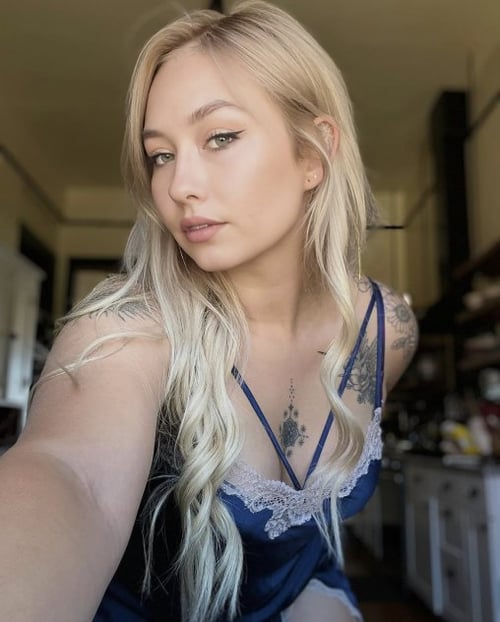 Hey papi ❤🥰💕I’m sexy Sandra 😍😝the naughtiest girl in town