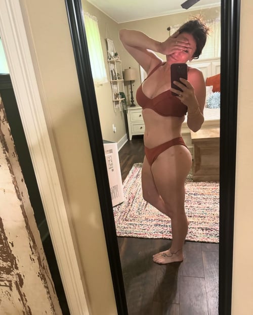 Sexy ready for Some fun ๐๐จโโค๏ธโ๐โ๐จ๐๐๐ฆleave a message on WhatsApp +1 (479) 595-3575