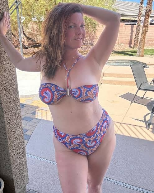 LOOKING🍭4🍬D🍦SWEETEST🍼MILKY💦JUICY🌧WET🍇**🍓SEND A DM