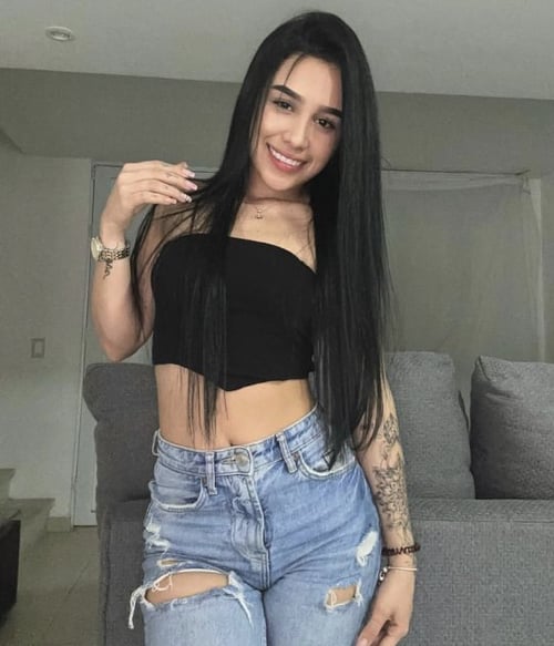 I’m available for hook up and body massage both incall outcall car dat