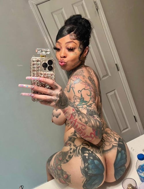 Hit me up let’s fuck