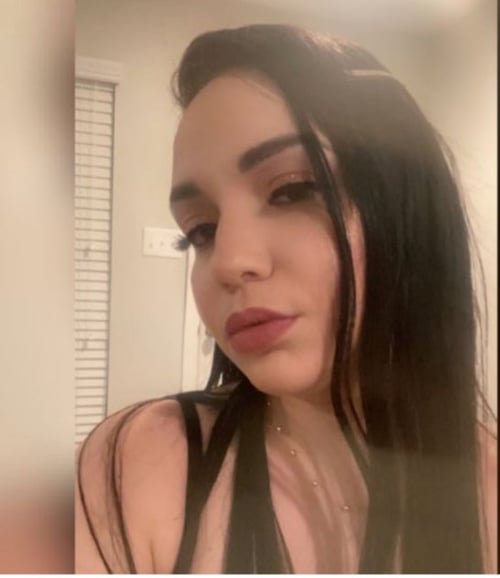 Soy una chica dulce pregunta por mi amiga privada si es de tu interes