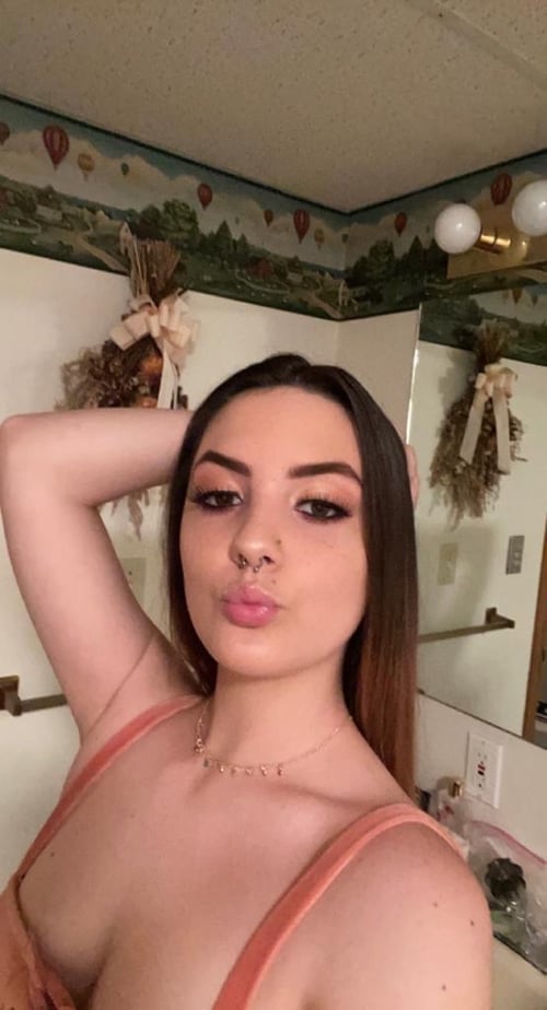 Hey handsome 😍sweet 🍑Hot & Sexy, Clean & soft Pussy. I’m available for both Incall and outcall