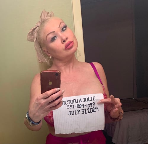🇾🇪🇨🇦 mature 5⭐️well reviewed companion best gfe pse visiting Helena