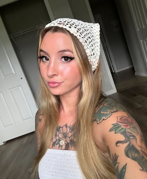 HOOK UP AVAILABLE 🥰😘❤️👅