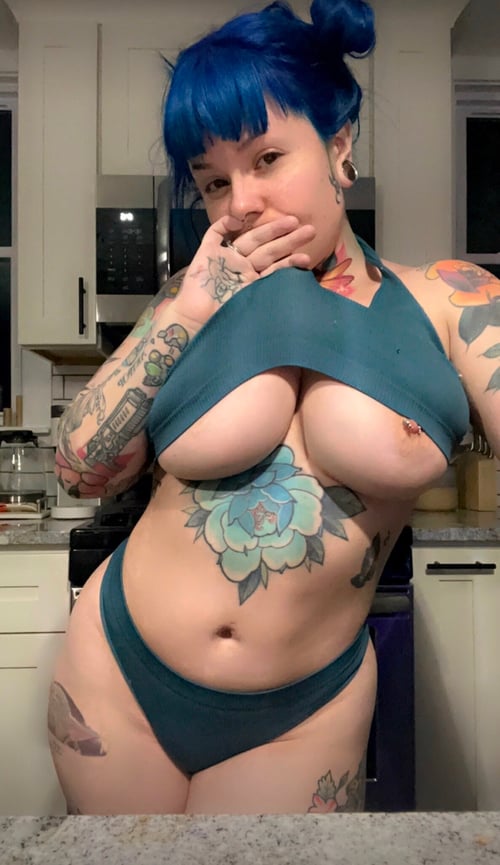 HMU for hookup and my nudes ,Am ready to help you get wet and ride your cock