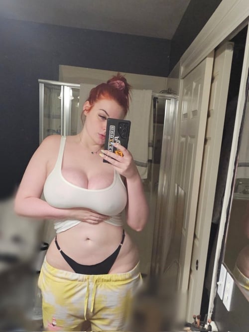 Hi I’m available to fulfill your sexual desires❤️💙 I’m available for hookups