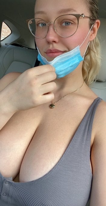 FUN AND NASTY MASSAGE, BUZZ ME UP