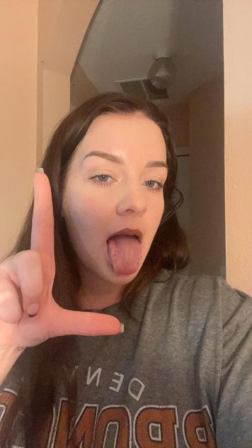 Snapchat on donrammy011 FaceTime or content ava. and down for meetup
