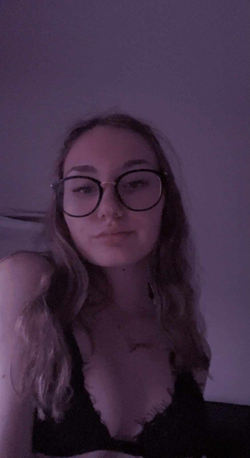 I am martin felicia,really sweet and polite😊💋HMU on snapchat: abigailmat8785