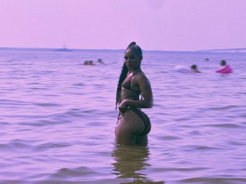 Your Favorite Chocolate Goddess 💕