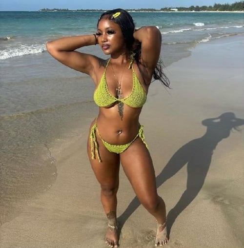 Fun~sexy~discreet~hot n ready~classy~ ebony