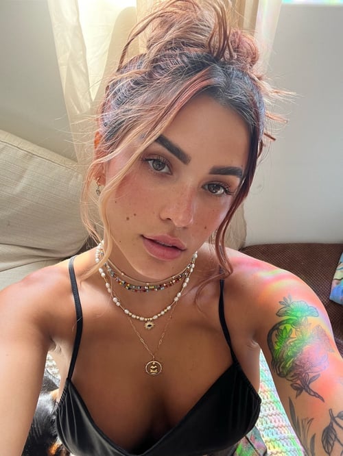 Clean 🥰& soft🌺 Pussy. I’m available for both Incall and outcall
