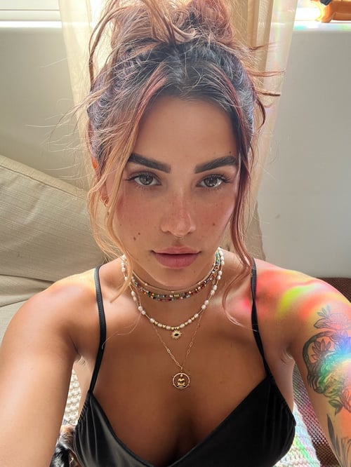 Clean 🥰& soft🌺 Pussy. I’m available for both Incall and outcall