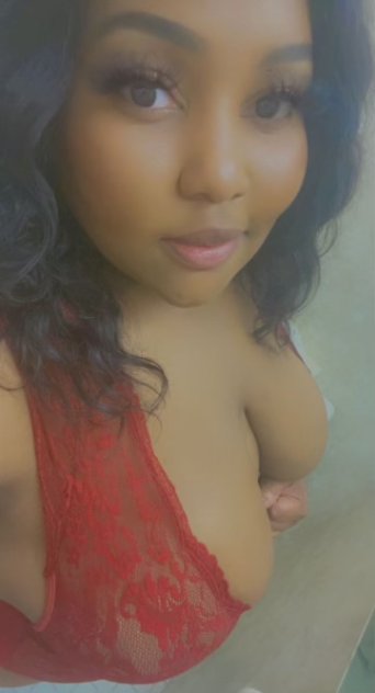 Incall It’s wetter then the storm 🌧️💦
