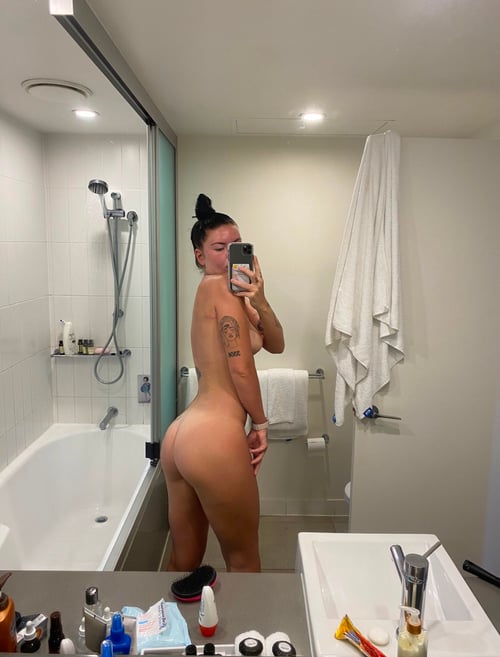 I’m down for fun both incall and outcall💋❤️💋hit me up and let create something ❤️😉