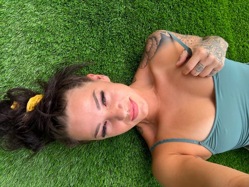 HOOK UP AVAILABLE & GIVES MASSAGE 💆‍♂️ 🔥❤️🍑🍆