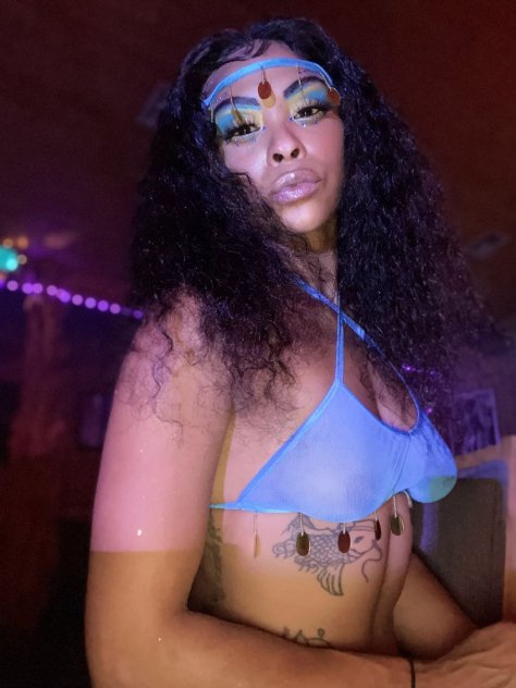 ✨️ The Sweetest Piece of 🍫 Chocolate 🍫 You'll Ever Meet 💋