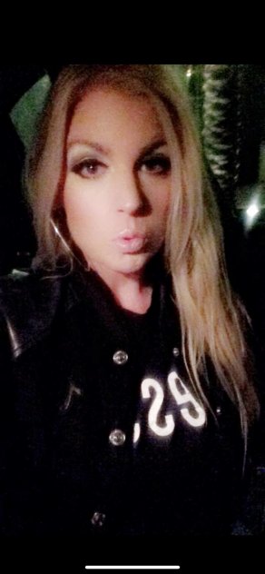 H0t bL0nde partygirL********life size BARBIE