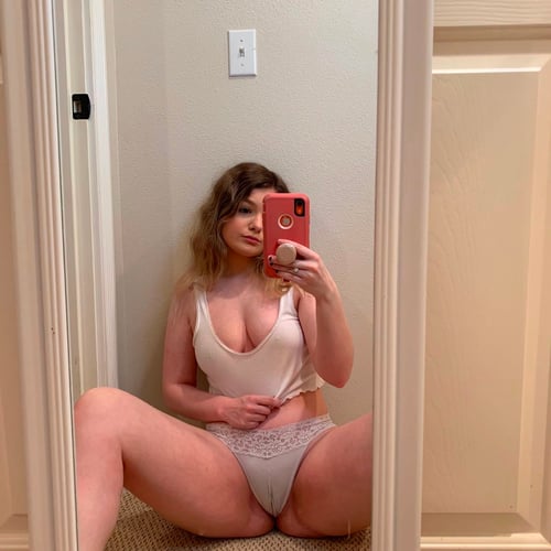 DISCREET HOOKUP/ GIRLFRIEND EXPERIENCE FOR MATURE ADULTS - NEW IN AREA