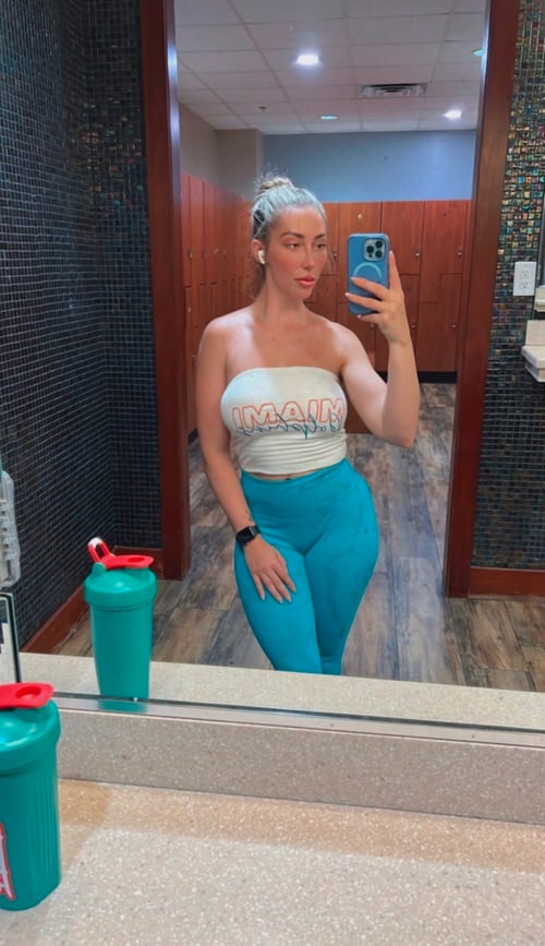 Dinner tonight bills on me, I’m only interested in a serious relationship I don’t take money for sex