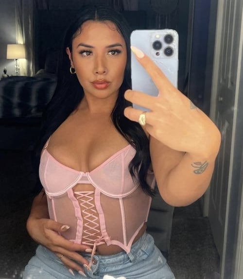 Available Call me Now 100% Real Latina Beauty !