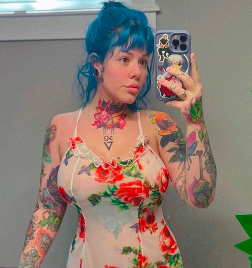 ADD ME ON Snapchat👻: twinklele20249821 I’m available for kissing & Bj🍆new 69 style any styles 🍆💦