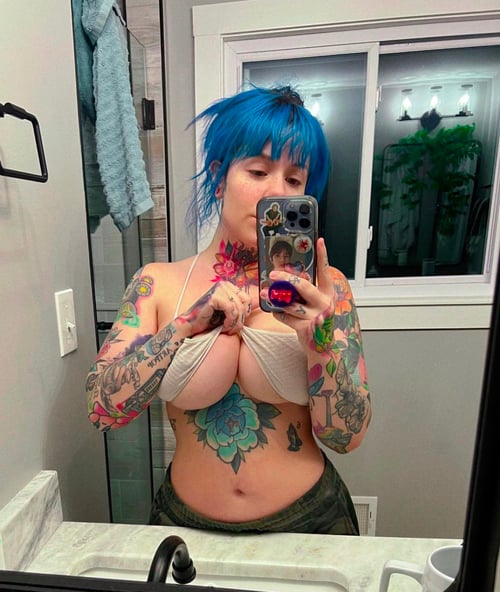 ADD ME ON Snapchat👻: twinklele20249821 I’m available for kissing & Bj🍆new 69 style any styles 🍆💦