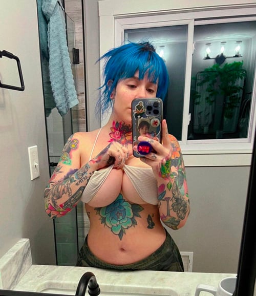 ADD ME ON Snapchat👻: twinklele20249821 I’m available for kissing & Bj🍆new 69 style any styles 🍆💦