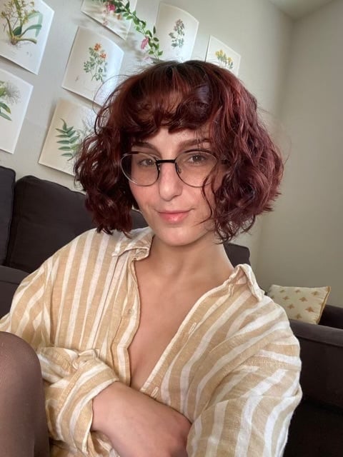 I’m available for hookup both incall and outcall services.