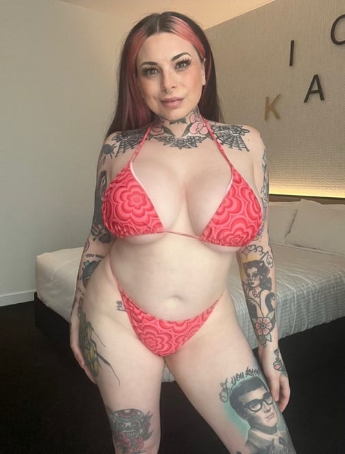 Am down for hook up I WANT YOU SO DEEP INSIDE ME 🍑🤤 ((970) 780-5581