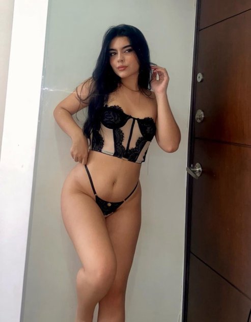 Nueva y Atrevida (786) 886-4009 BBBJ GFE DATY
