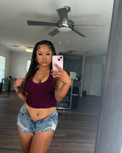 Hi Papi, wanna fuck or need massages? Hmu now! Text my number: (657) 474-8081