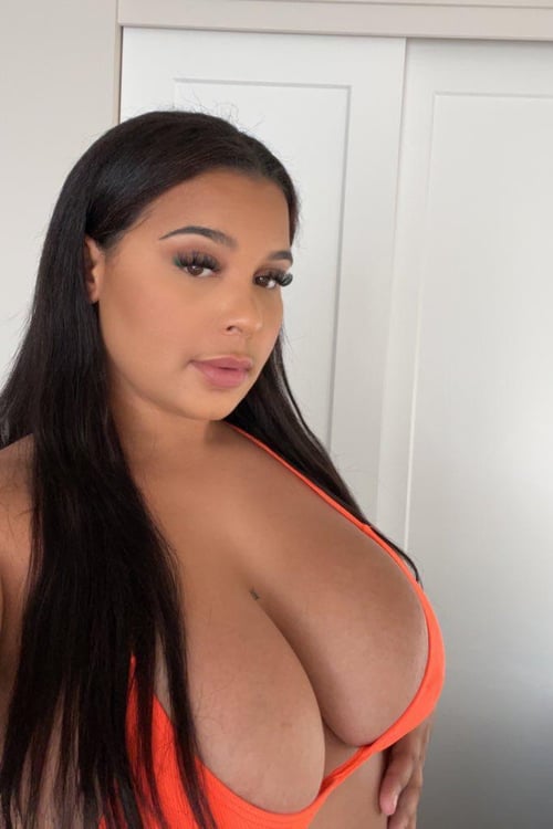 I’m down for fun hookup and massage 100% legit HMU:telegram: @Claraisbeautiful